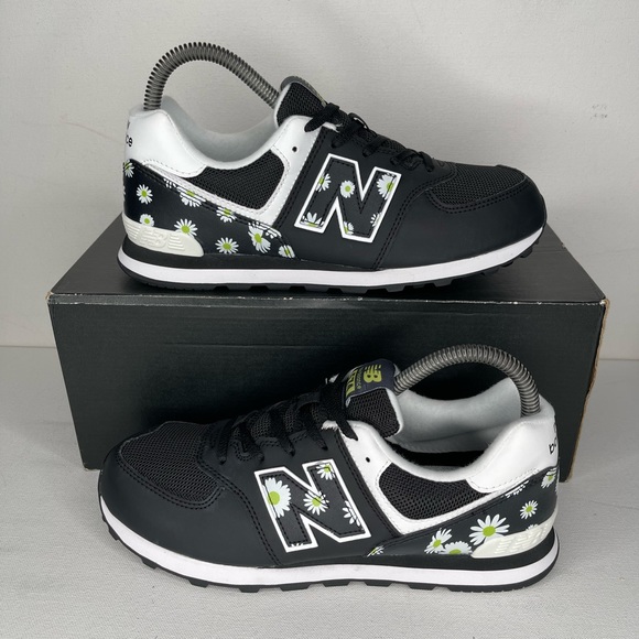 New Balance Shoes New Balance 574 Daisies Poshmark